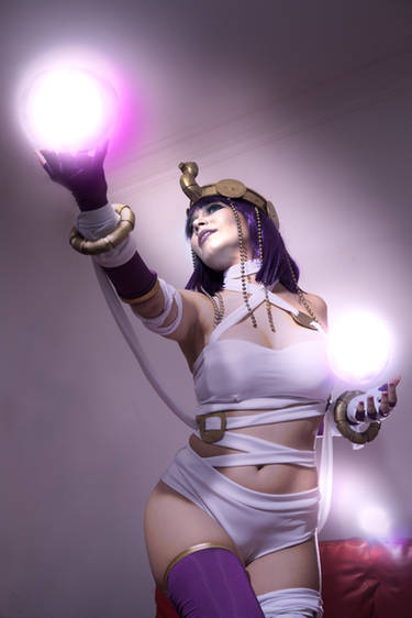 Menat Cosplay - Street Fighter