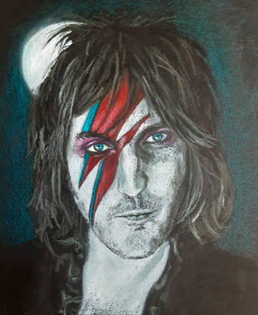 Noel Fielding Portrait with Ziggy Stardust Makeup