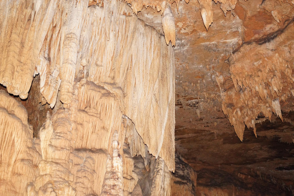 Round Spring Cave - Theatre Hill Drapery by TutorVeritatis on DeviantArt