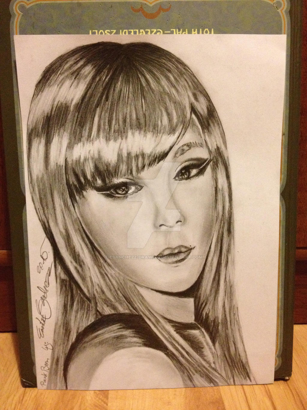 PARK BOM - 2NE1 - PORTRAIT [2015]