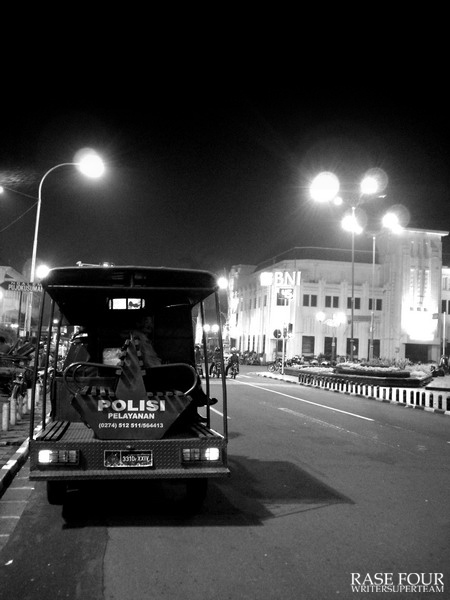 indonesian police car