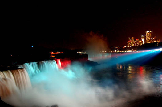 Niagara Falls by night