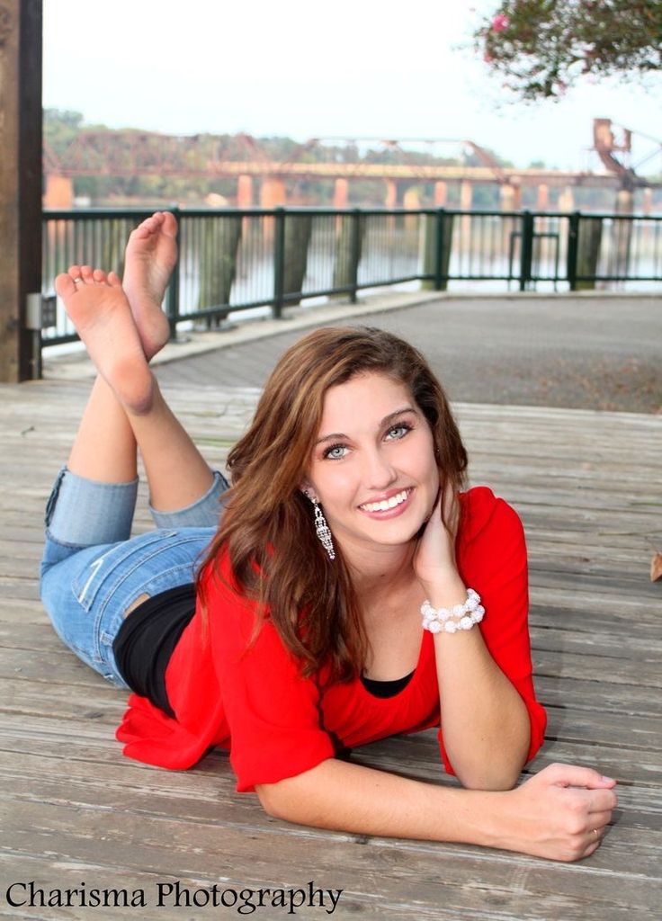 Ffet Pic 'Do you ask all your models to pose bare feet?' by SolelyBareFeet on ...