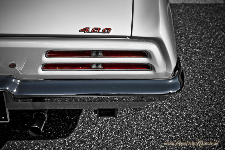 Rearlight Pontiac Firebird 400