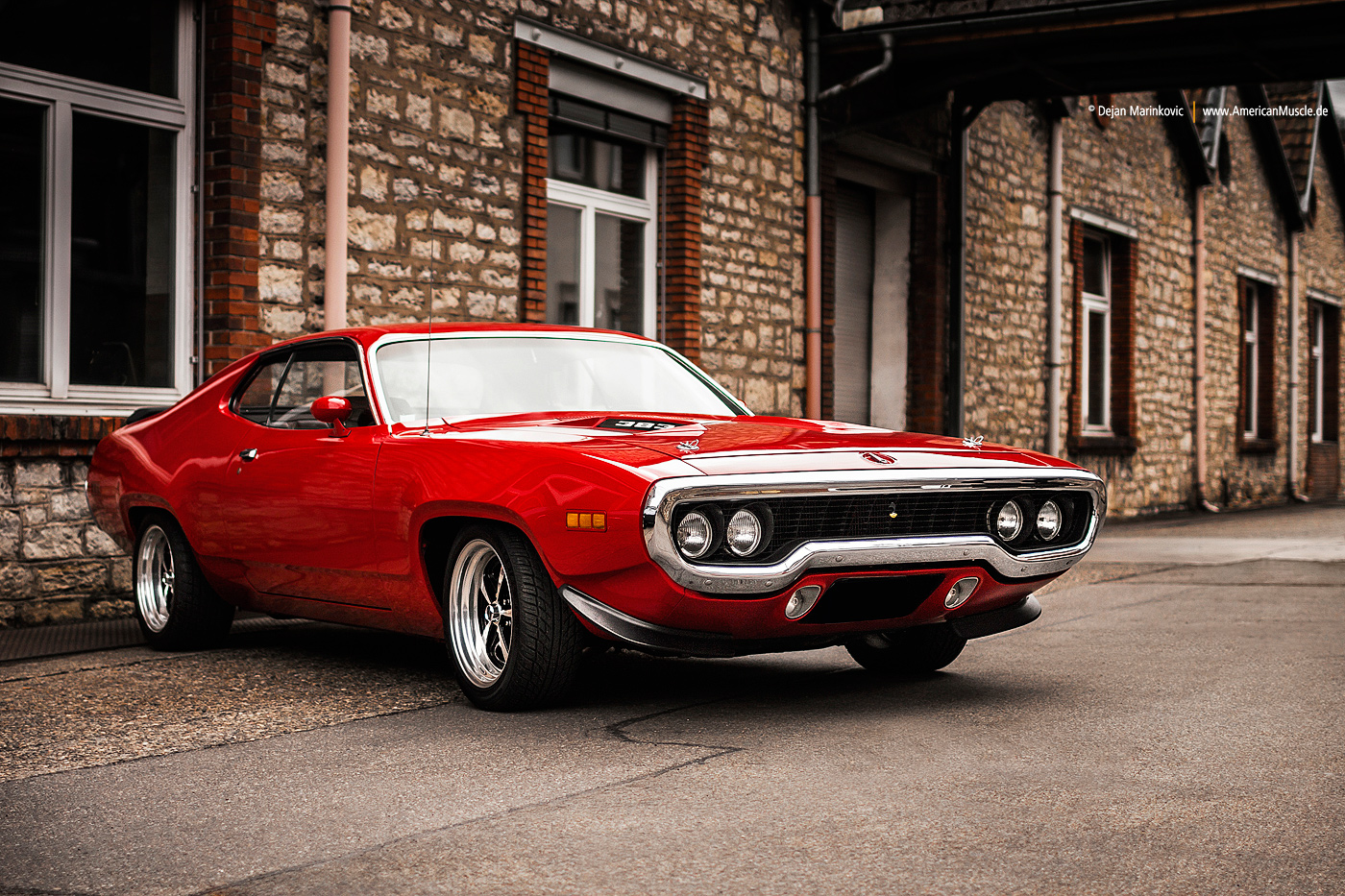 Red Road Runner