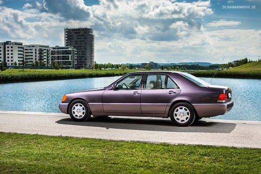 Mercedes-Benz S-Class W140