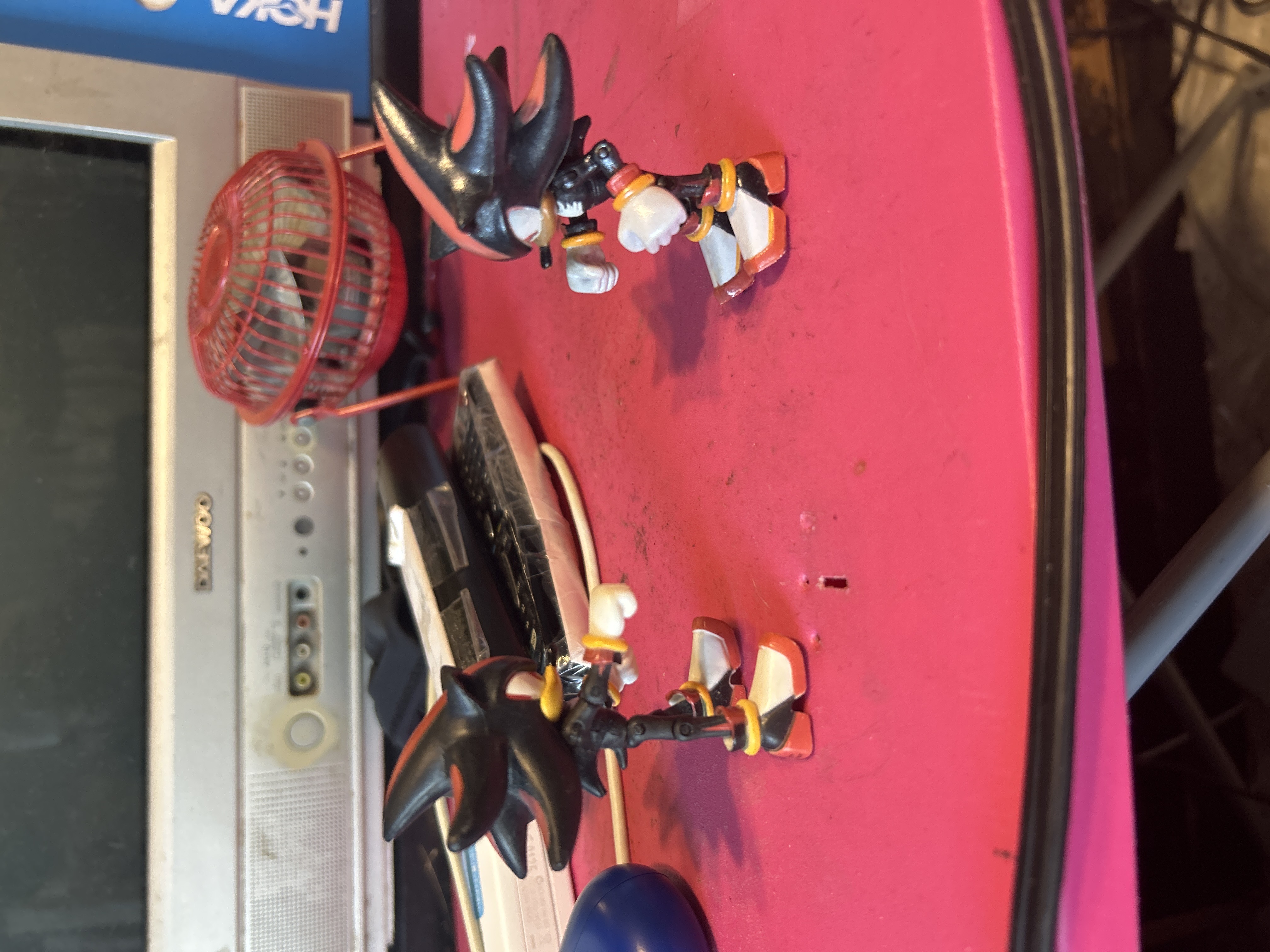 Shadow the Hedgehog vs shadow android by Hector31298 on DeviantArt