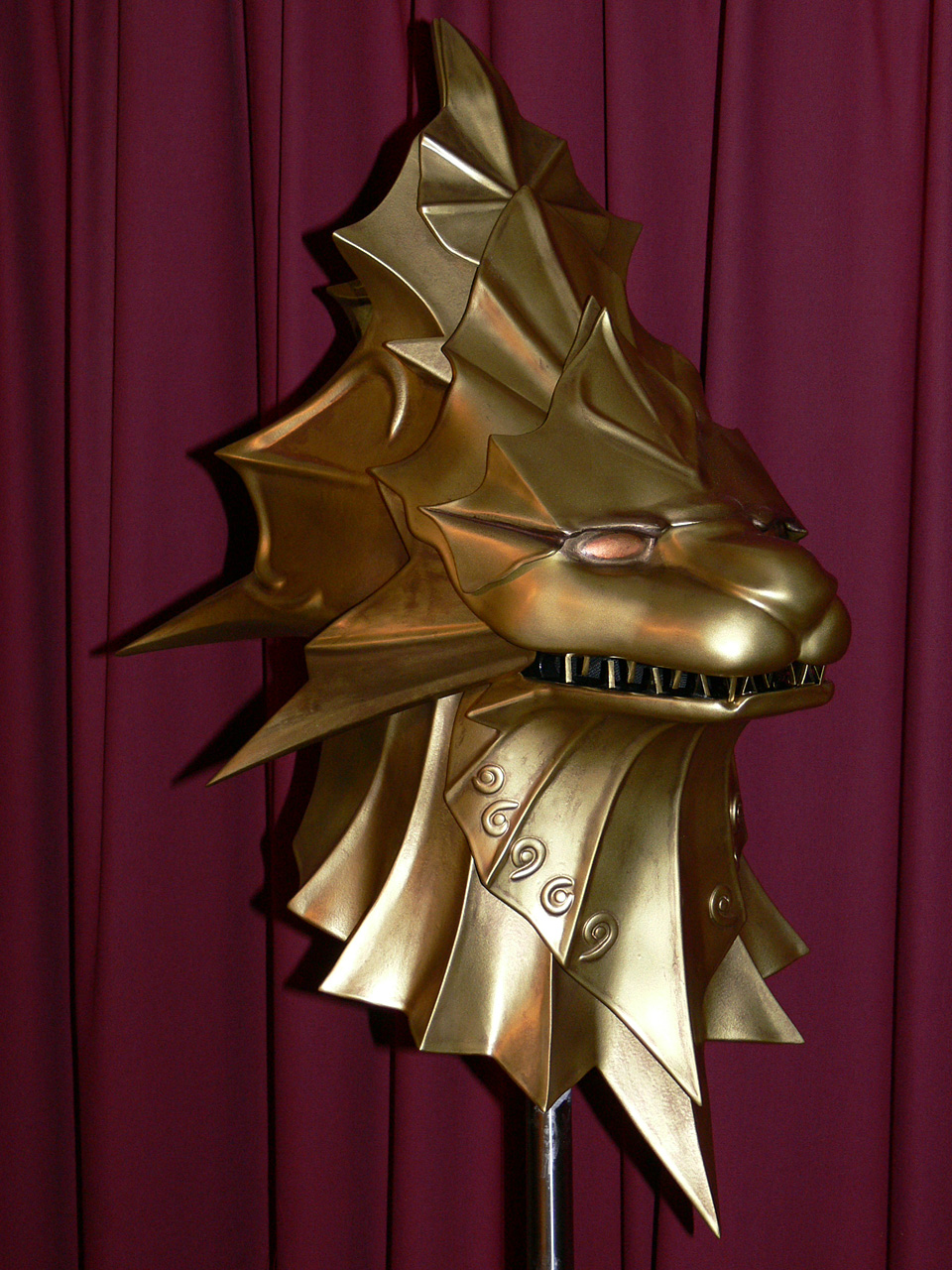 Dark Souls - Dragon Slayer Ornstein Helm Finished