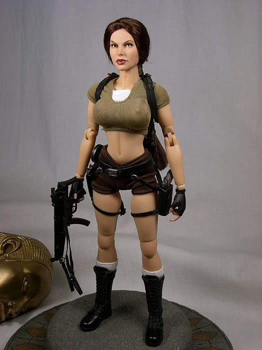 Lara Croft 4