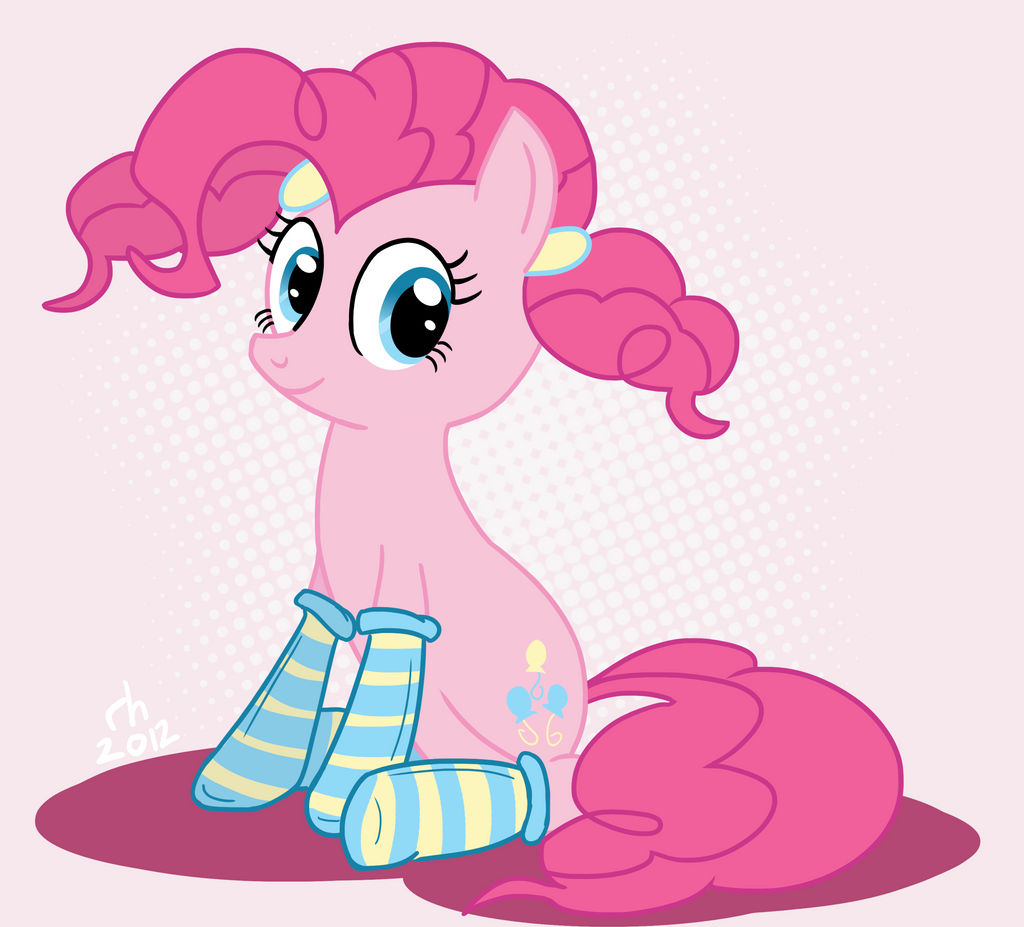 Pinkie Pie - in pigtails and socks