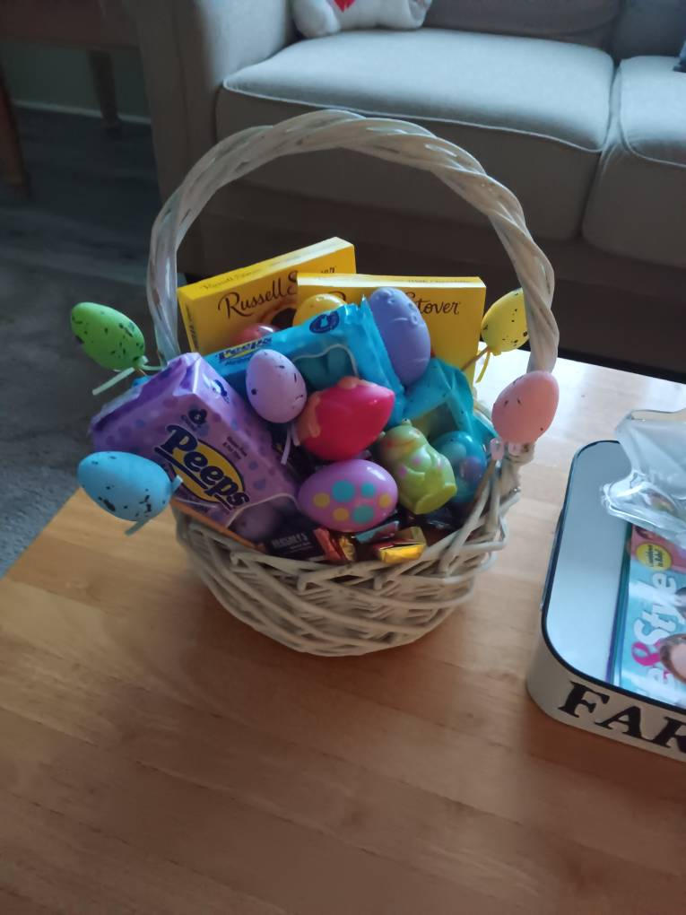 Easter Basket by RosePrincessArts on DeviantArt
