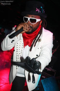 Skindred (2)