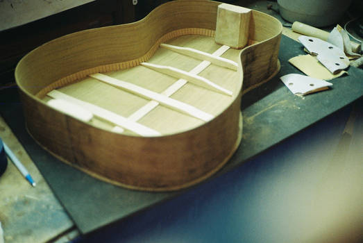 Parlour Guitar making of