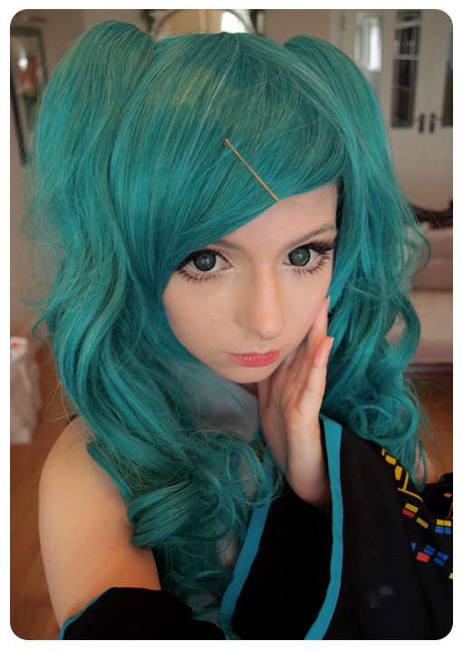 Hatsune Miku Cosplay Close up