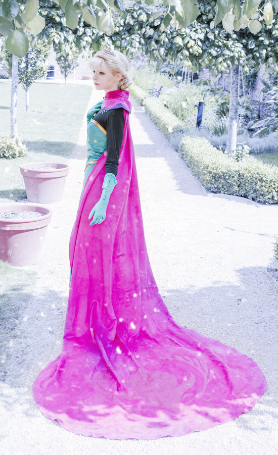 Elsa Coronation Day Cosplay