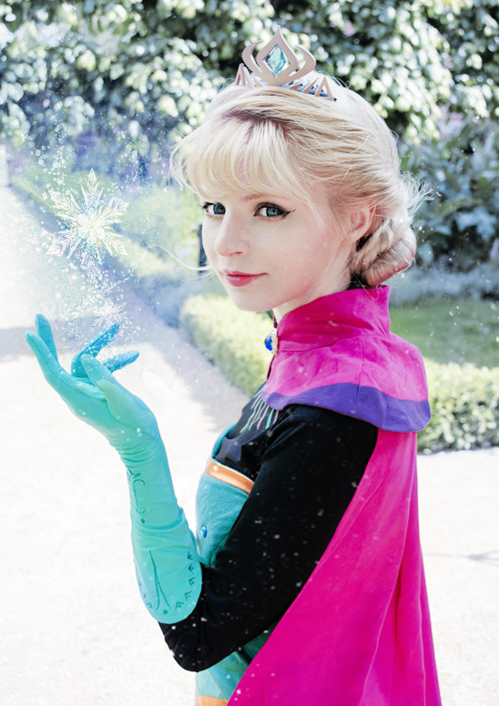 elsa coronation dress sewnbyangela: Fabric Search for Elsa's or ties to frustrate little fingers Princess Elsa Elsa Coronation Dress