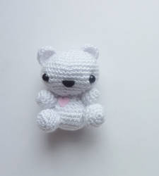White amigurumi teddy bear - Contest edition!