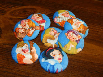 Snow White and the Seven Dwarfs Magnet Set