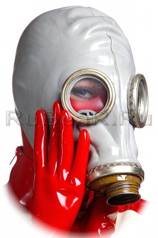 Me in Soviet gasmask