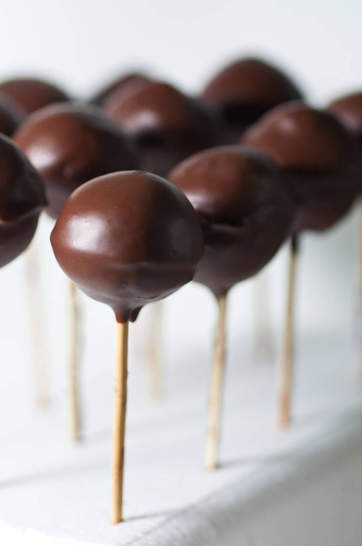 Cakepops by MichelleRamey