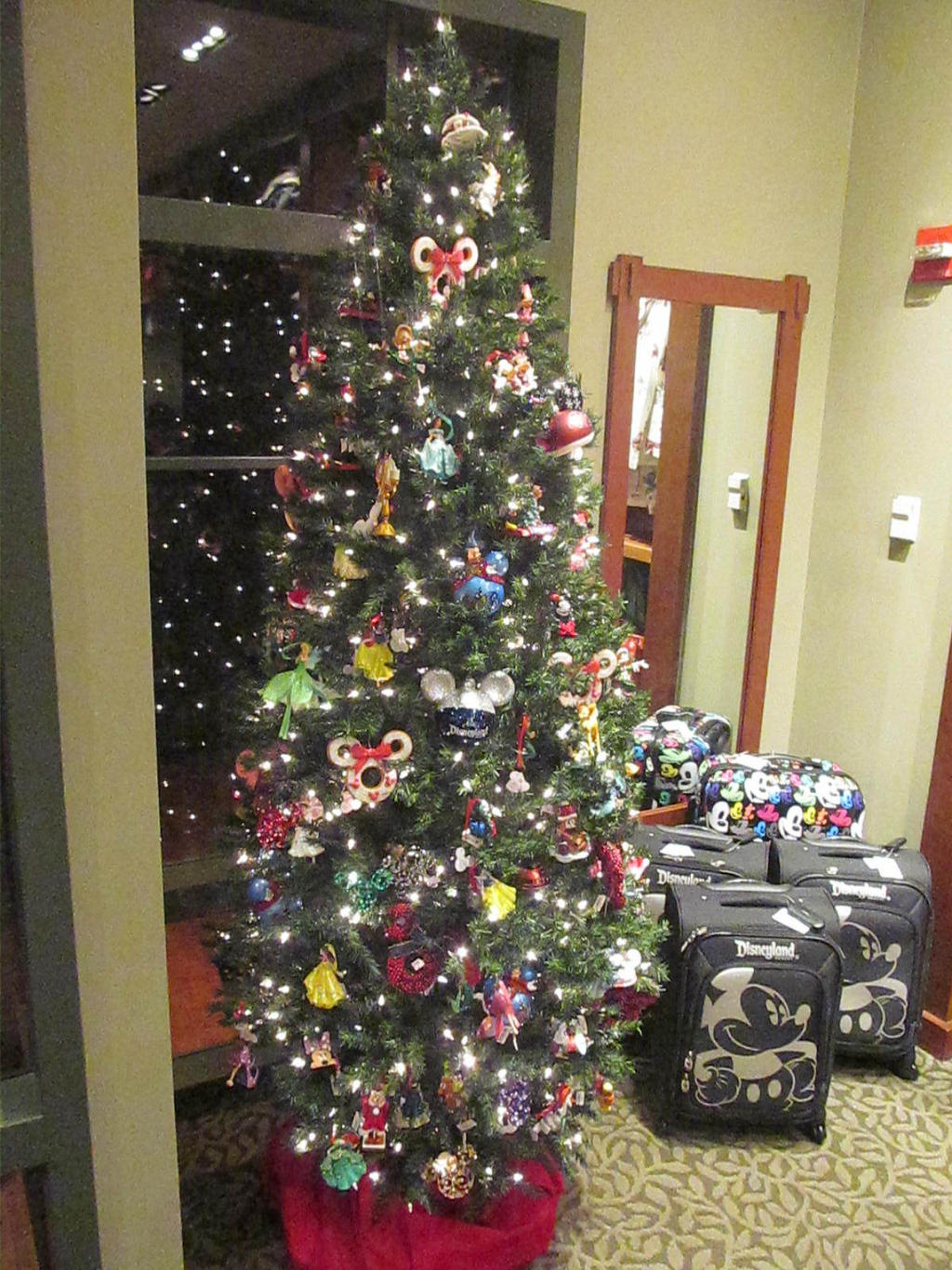 Acorn Gifts and Goods Christmas Tree