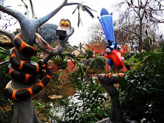 Zazu and Kaa