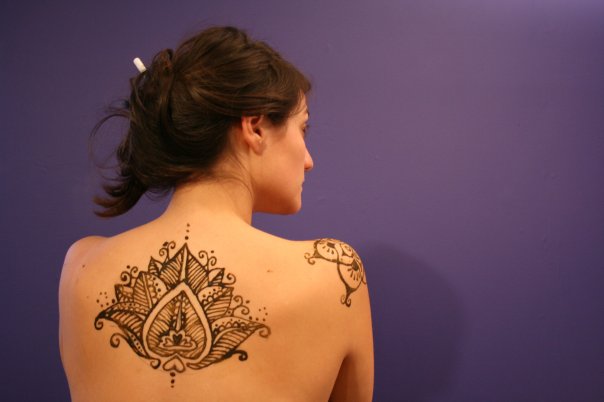 Henna Lotus