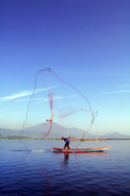 Menebar Jala by nooreva on DeviantArt