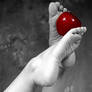 red apple