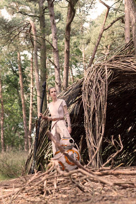 Star Wars VII The Force Awakens: Rey Cosplay