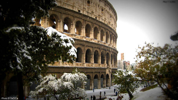 Colosseo Innevato
