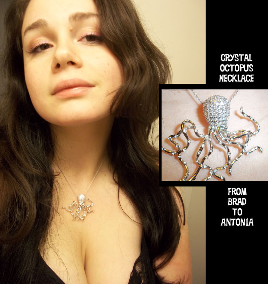 new necklace by AceroTiburon