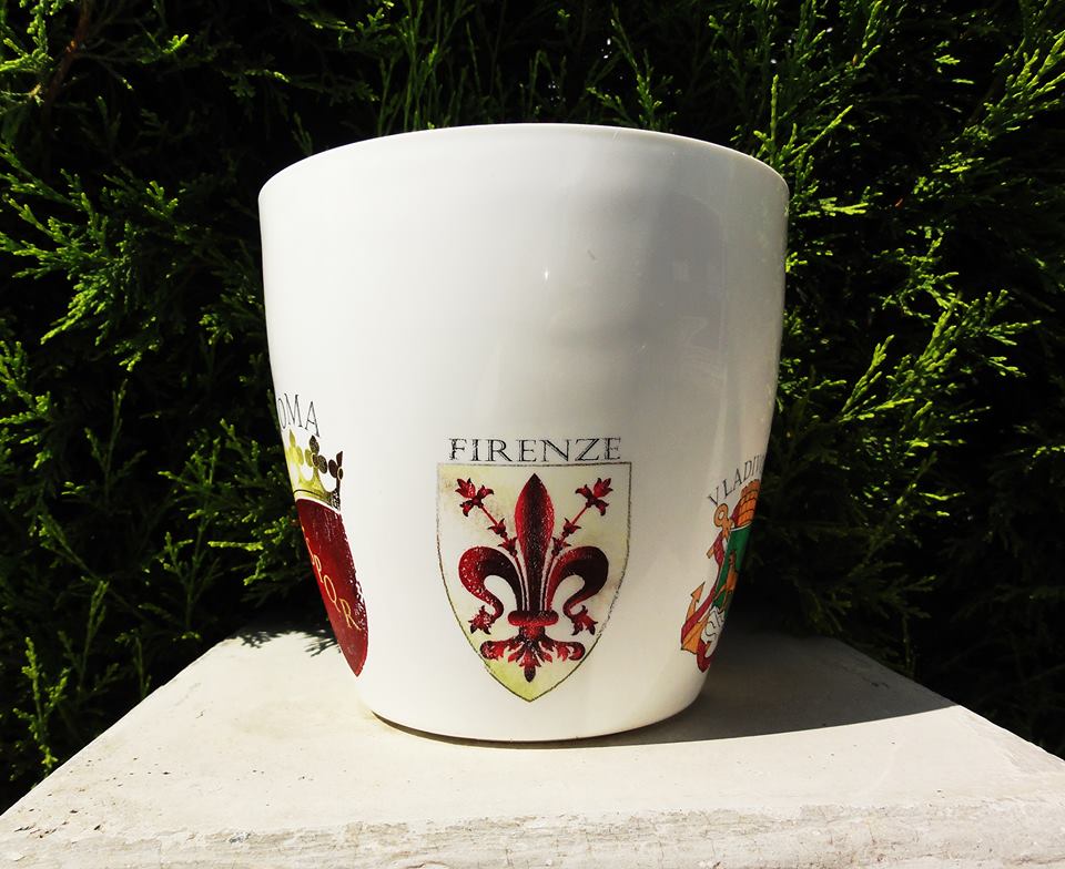 flower pot Florence Italy, coat of arms