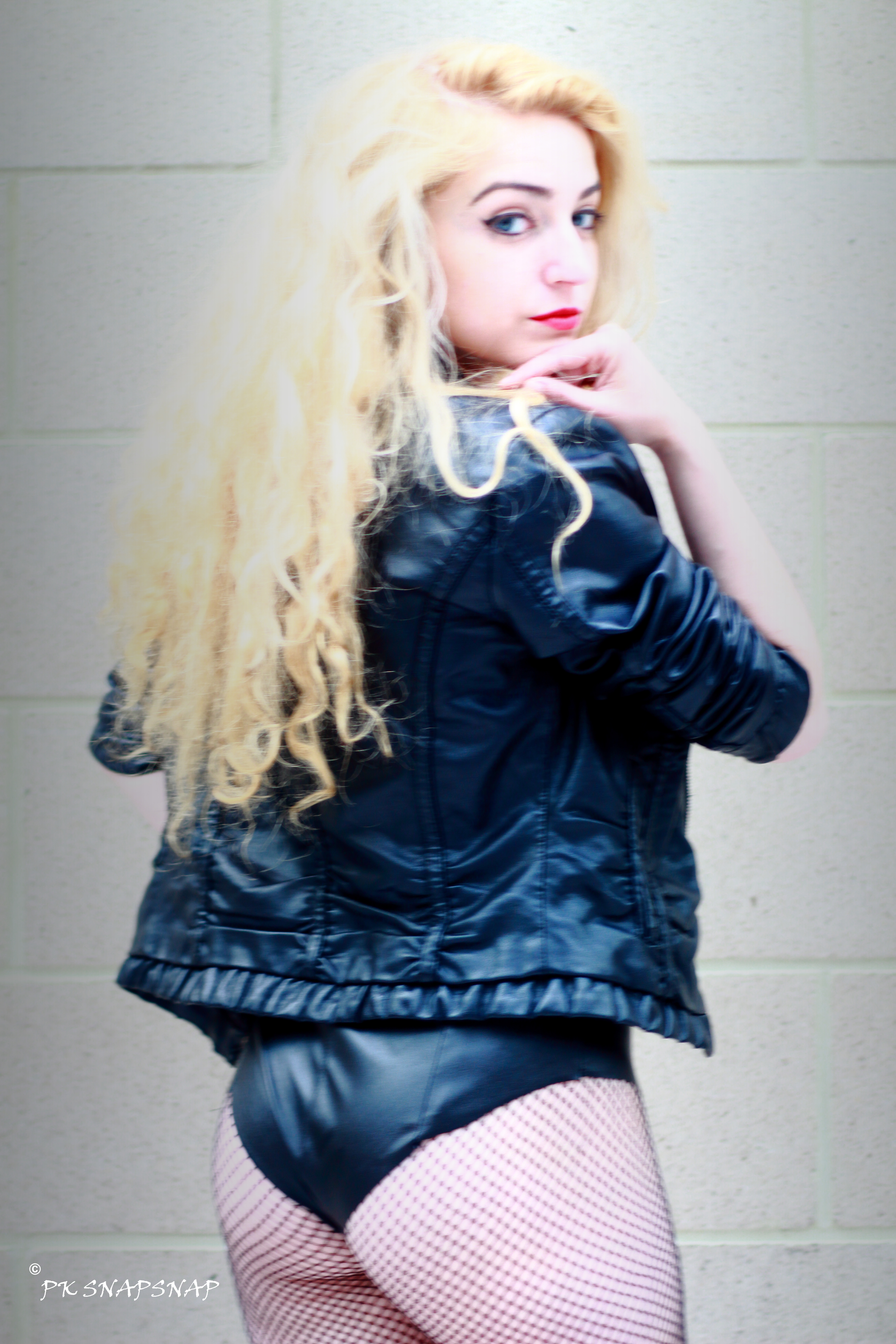 Chiquitita - Black Canary 9