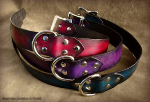 Gradient color bondage collars