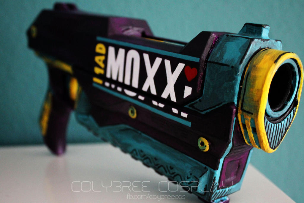 Mad Moxxi Nerf Gun