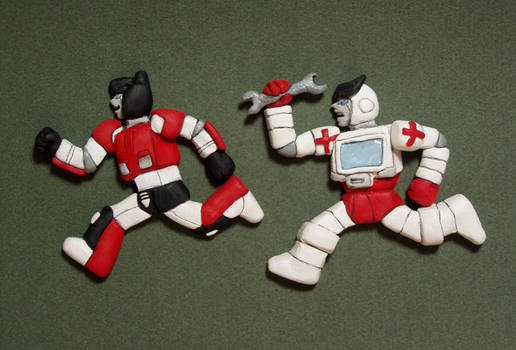 TF: Ratchet and Sideswipe Magnets