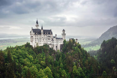 Neuschwanstein Castle by cloe-may