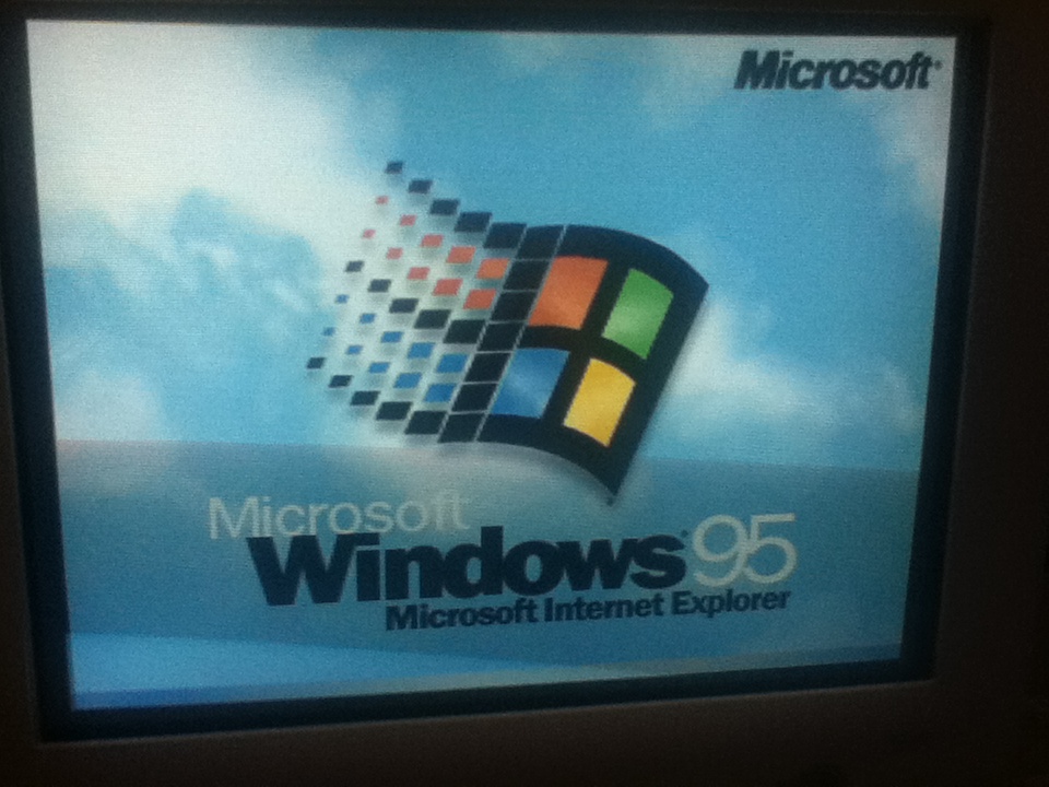 Windows 95 with Microsoft internet exploder :P by MacThePlaneh on ...
