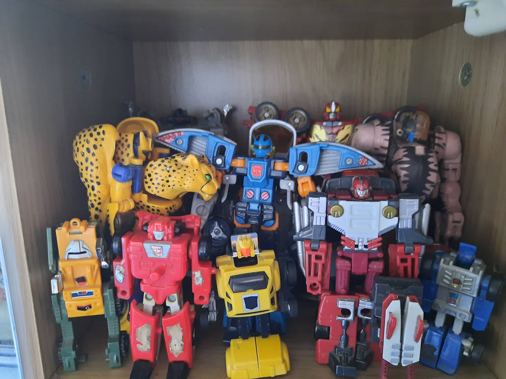 Transformers display shelf 1 by LeokearonMSc on DeviantArt