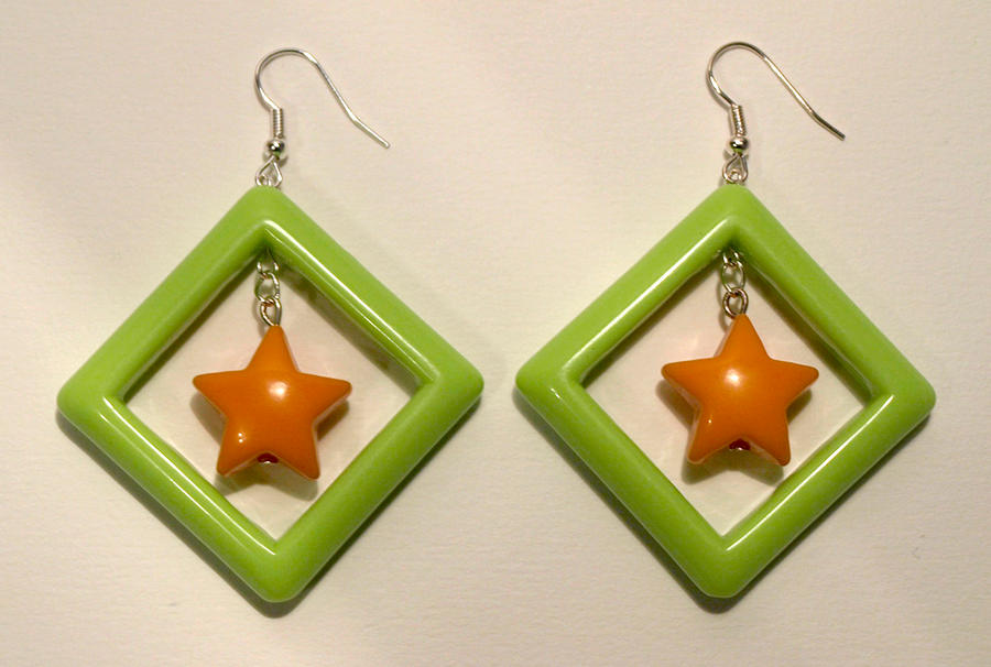 Pop earrings_green and orange