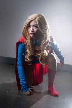 Earth 2 Supergirl