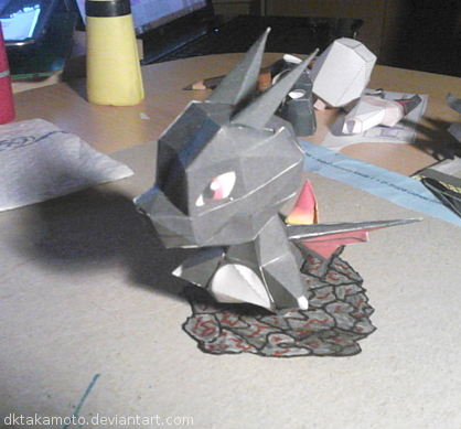 Shiny Charizard [Papercraft Chibi]