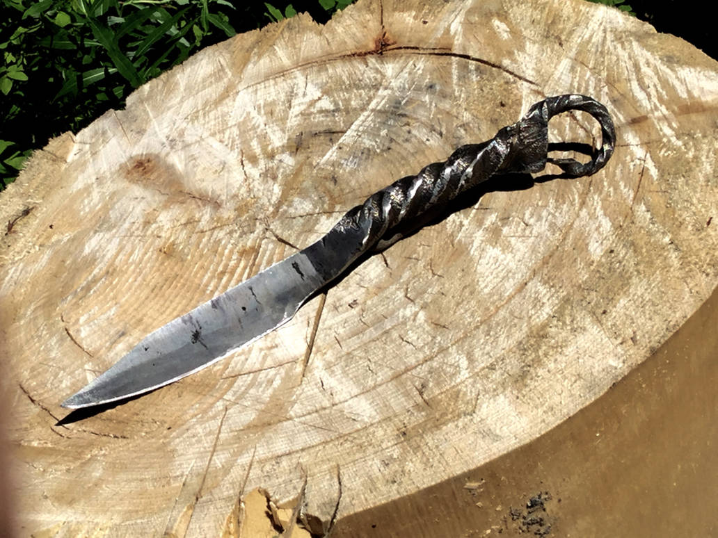 Knife 7 by AnimeTora on DeviantArt