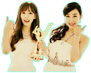 Tiffany and Taeyeon Render [Outline]