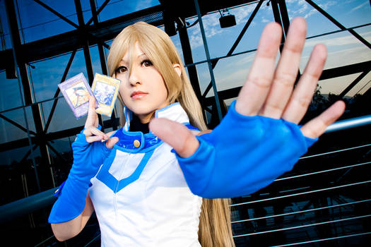 Alexis Rhodes/Asuka Tenjouin Yu-Gi-Oh! GX Cosplay