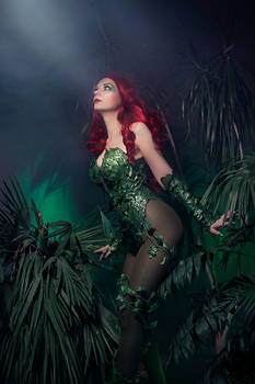 Poison Ivy Cosplay DC Batman