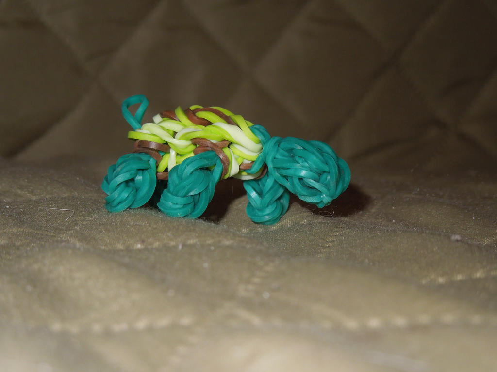 String Loom Turtle Rainbow Loom Charm: Turtle by Culinary-Alchemist on DeviantArt