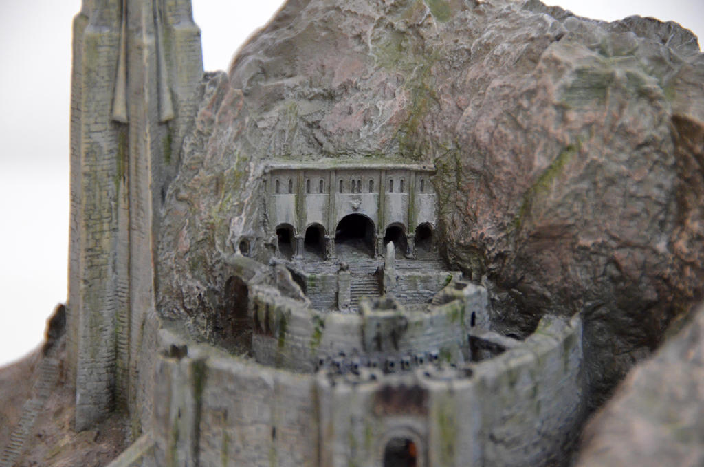 Helm  s Deep Weta repainted gouffre de Helm  by   Helm  s Deep Weta repainted gouffre de Helm  by