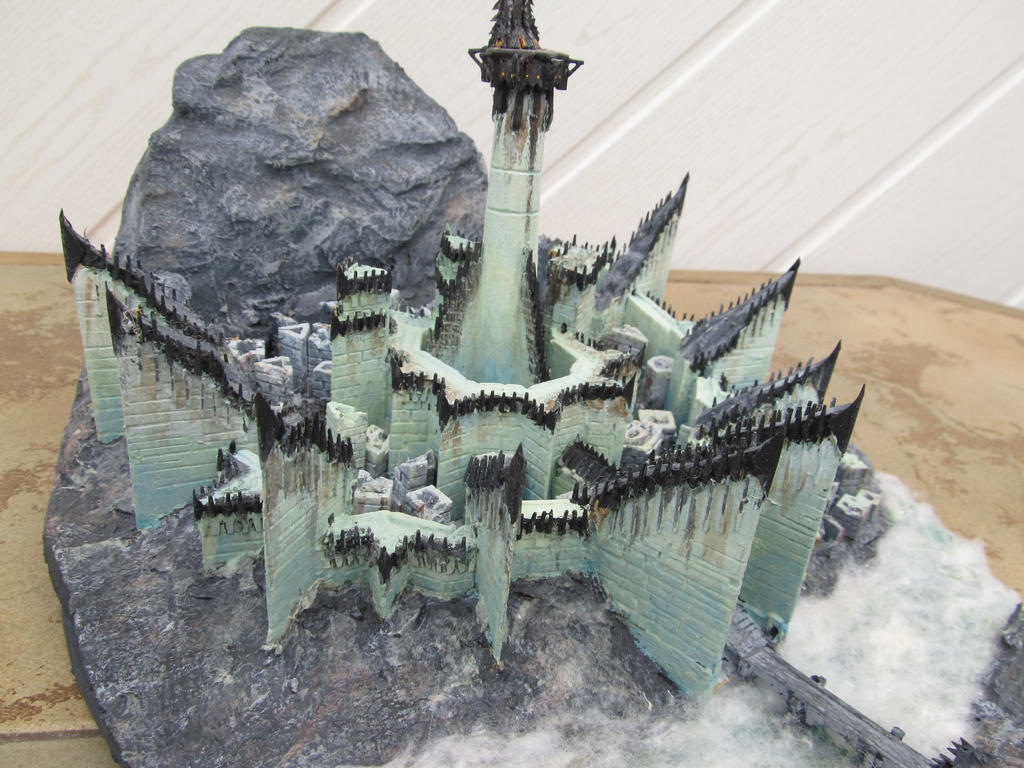 Minas Morgul la ville Morte by LePtitSuisse1912 on DeviantArt